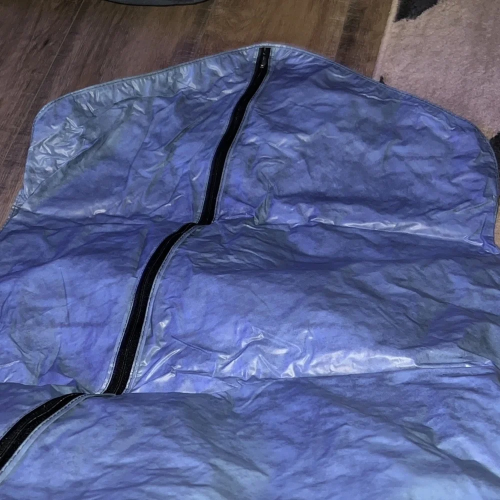 Vintage blue garment bag with sideways black zipper excellent condition